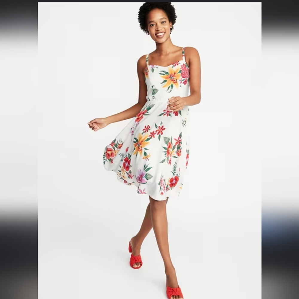 Old Navy White Fit and Flare Floral Printed Cami Dress EUC Size S
